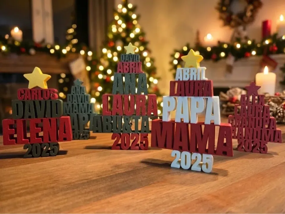 Árbol navideño con nombres de tu familia – Personalizado 2026